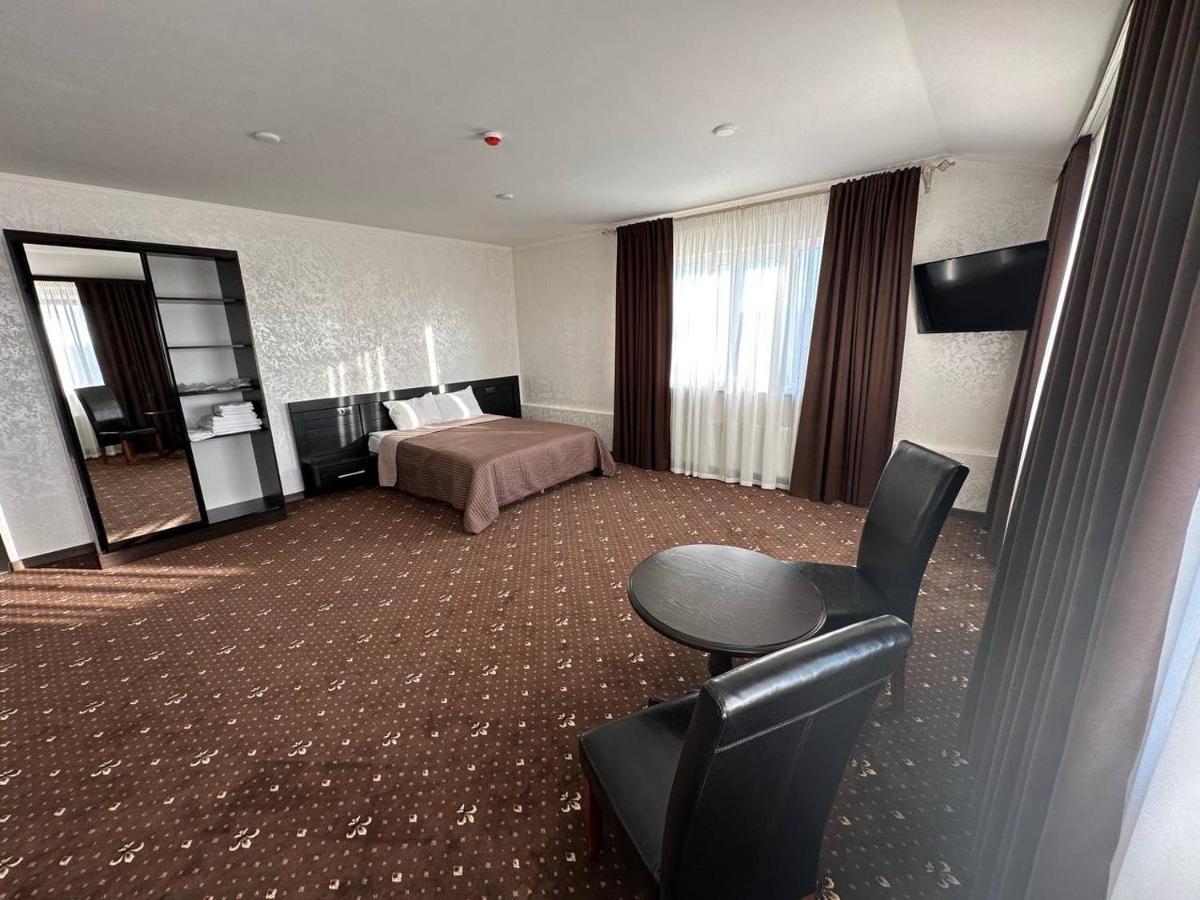 Hotel Merry Club Maliye Khutora ภายนอก รูปภาพ